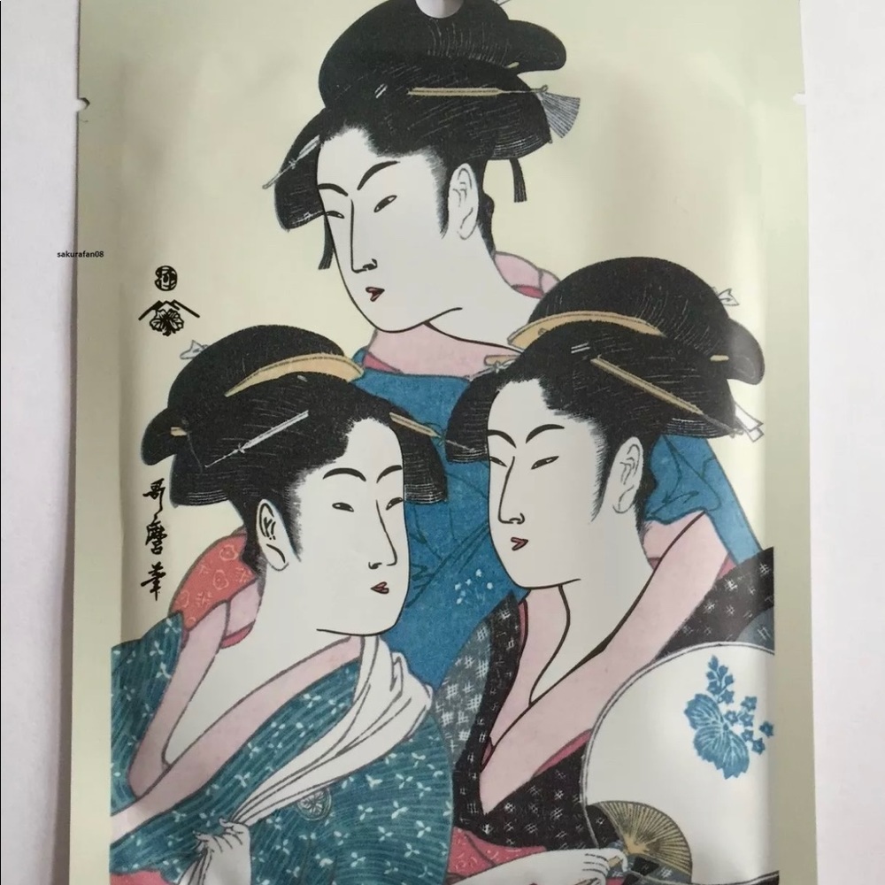 Gold + Cherry Blossoms Essence Masks